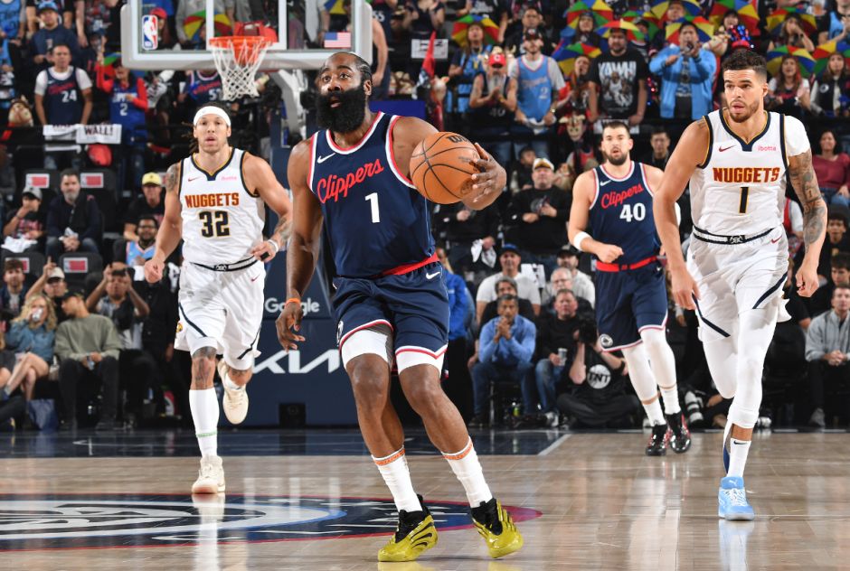 FB体育APP-关于WNBA总决赛现场直播，胜负未定的信息