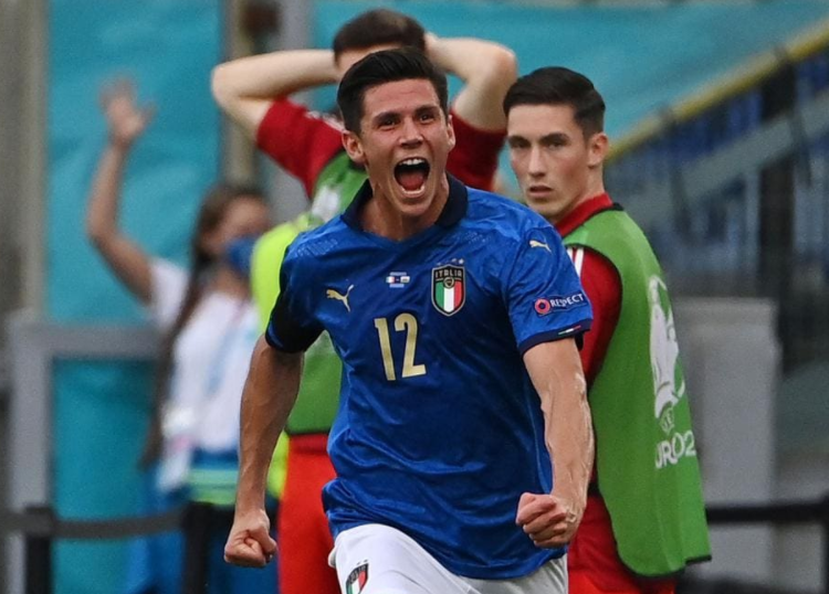 FB体育APP-意大利球队跃居榜首法宝揭秘成功秘诀