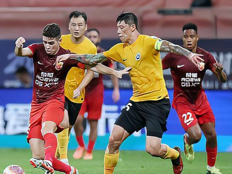 强队对决，中超联赛精彩纷呈
