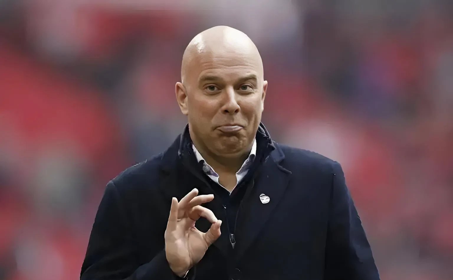 包含利物浦门将因紧急事务缺席下一场比赛的词条