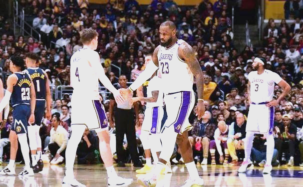 FBsports-NBA詹姆斯遭遇伤病困扰，骑士初遇困境