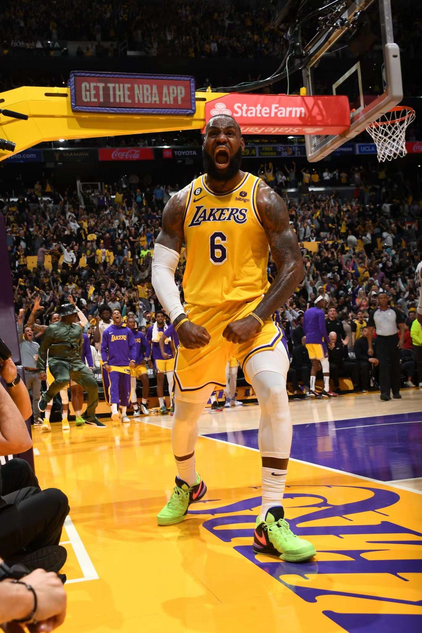 关于罗马尼亚篮球明星受伤!球队考虑替补方案的信息 关于罗马尼亚篮球明星受伤!球队考虑替补方案的信息