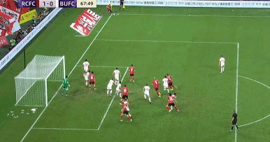 -球队战术精湛，最终夺得胜利