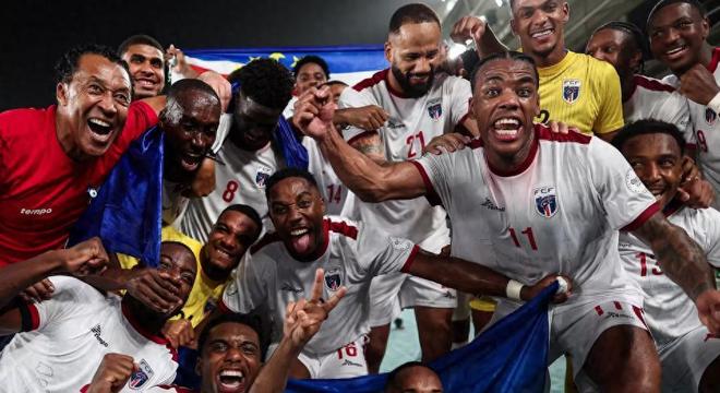 非洲球队的球员团结一致,比赛表现出色 非洲球队的球员团结一致,比赛表现出色