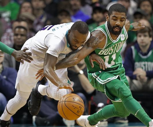 FB体育娱乐-老鹰客场大胜黄蜂，继续领跑东部