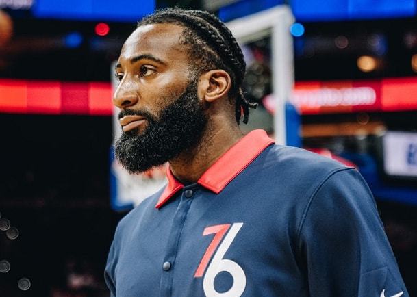 FB体育-惊险！篮板王造反76人