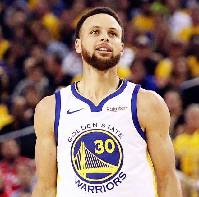 勇士罕见落败,输给猛龙 勇士罕见落败,输给猛龙