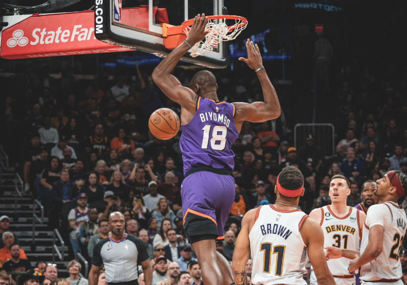 勇士战胜奇才，杜兰特砍下30分